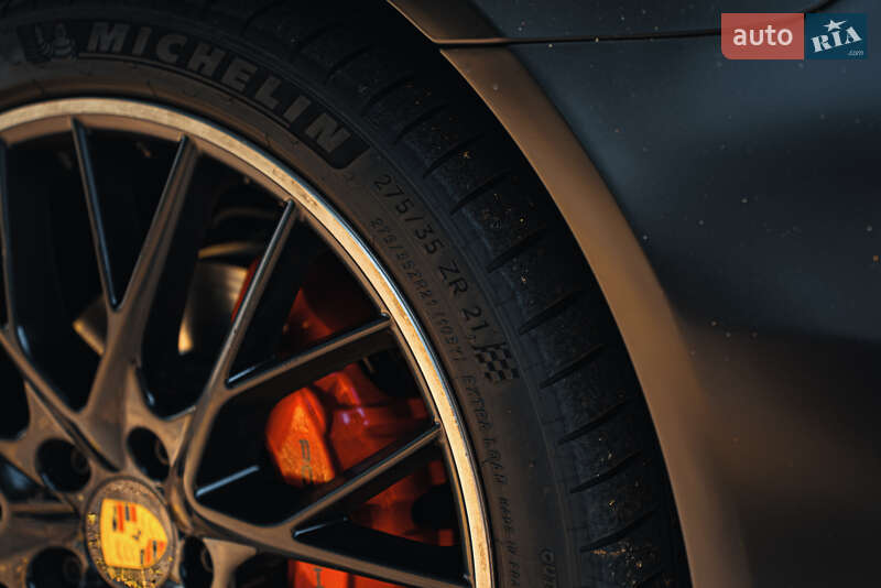 Фастбэк Porsche Panamera 2020 в Киеве