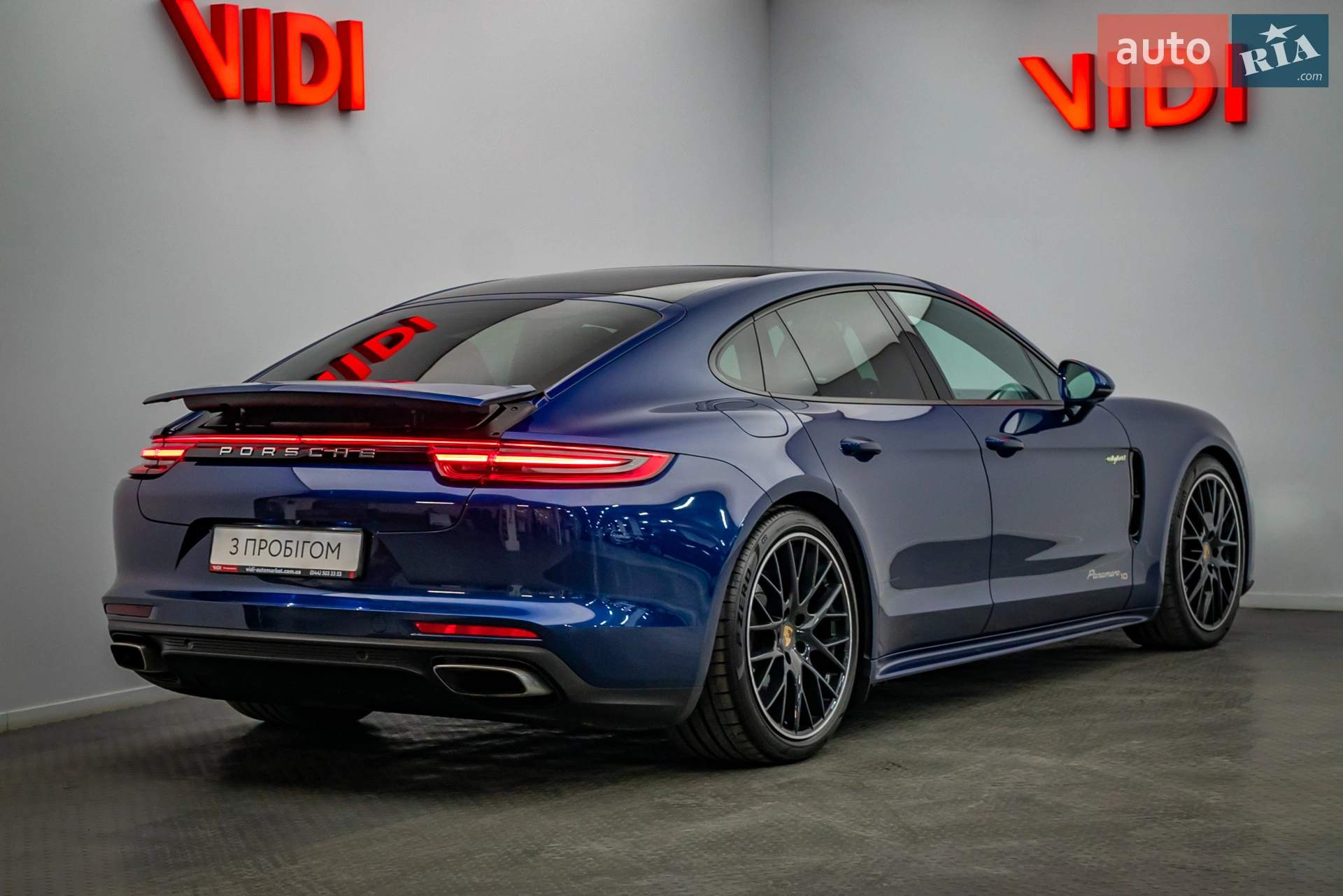 2020 Porsche Panamera - мініатюра 2