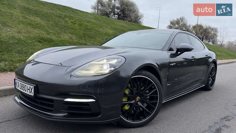 Фастбек Porsche Panamera 2017 в Києві фото 4 Фастбек Porsche Panamera 2017 в Києві