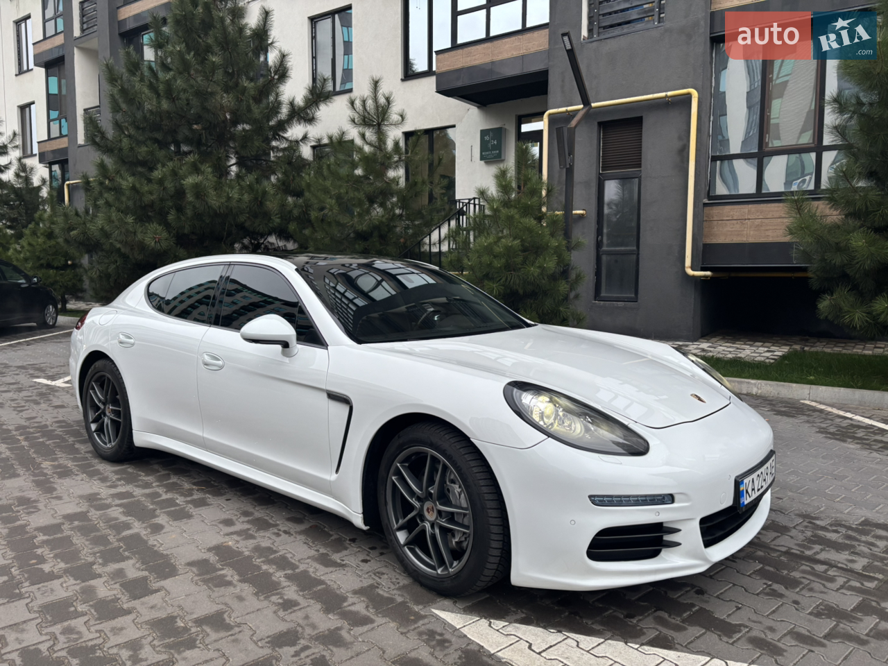 2012 Porsche Panamera - мініатюра 13
