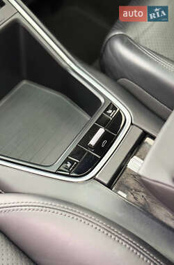 Фастбек Porsche Panamera 2016 в Києві