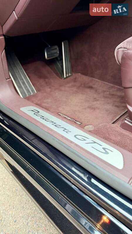 Фастбэк Porsche Panamera 2015 в Киеве