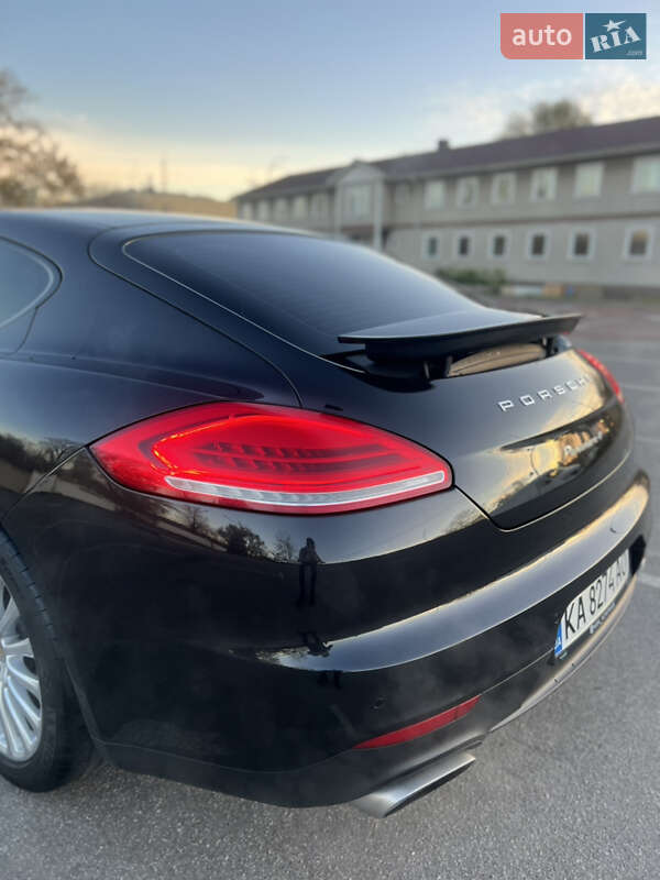 Фастбек Porsche Panamera 2013 в Києві фото 13 Фастбек Porsche Panamera 2013 в Києві