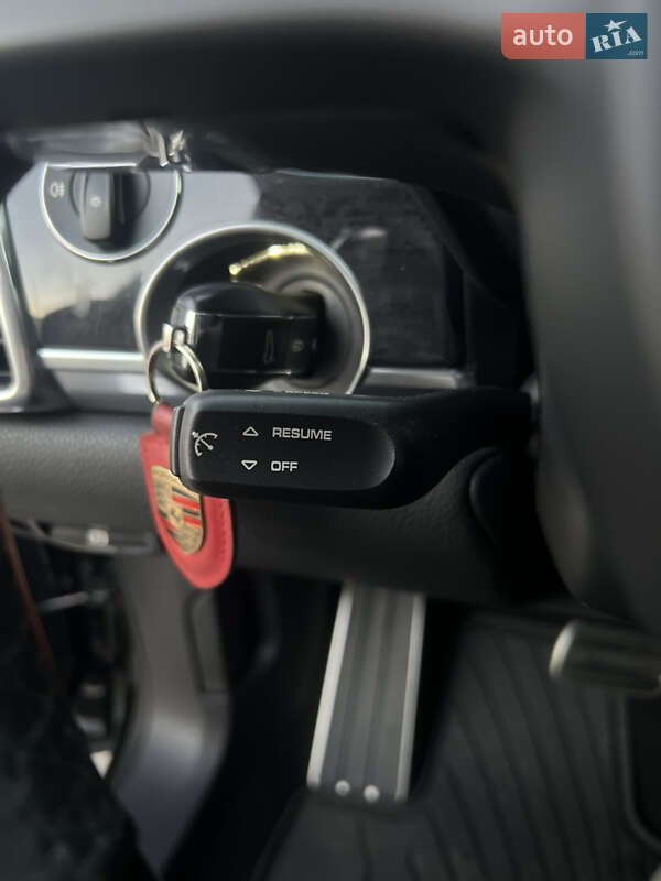 Фастбек Porsche Panamera 2013 в Києві фото 26 Фастбек Porsche Panamera 2013 в Києві