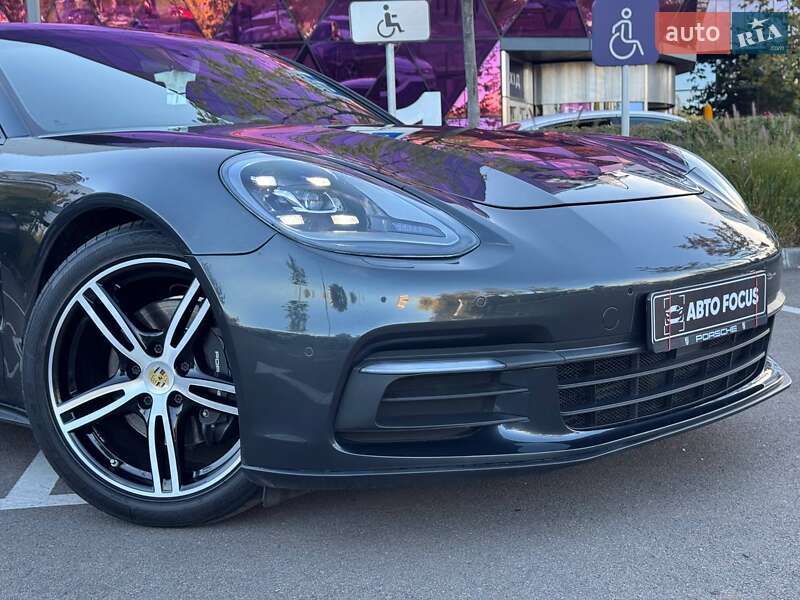 Фастбэк Porsche Panamera 2018 в Киеве фото 2 Фастбэк Porsche Panamera 2018 в Киеве