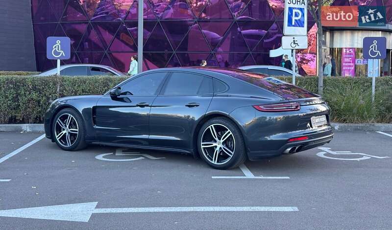 Фастбэк Porsche Panamera 2018 в Киеве фото 6 Фастбэк Porsche Panamera 2018 в Киеве