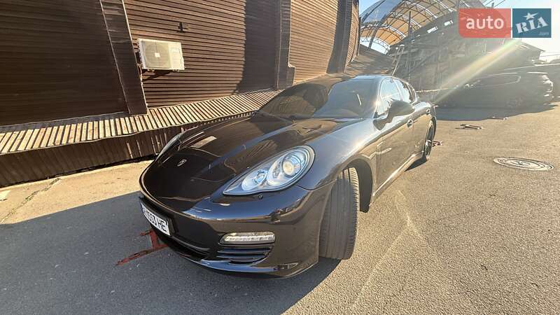 Фастбек Porsche Panamera 2010 в Одесі фото 11 Фастбек Porsche Panamera 2010 в Одесі