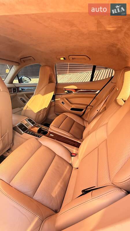 Фастбек Porsche Panamera 2010 в Одесі фото 14 Фастбек Porsche Panamera 2010 в Одесі