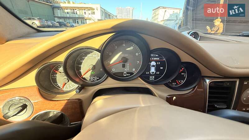 Фастбек Porsche Panamera 2010 в Одесі фото 24 Фастбек Porsche Panamera 2010 в Одесі