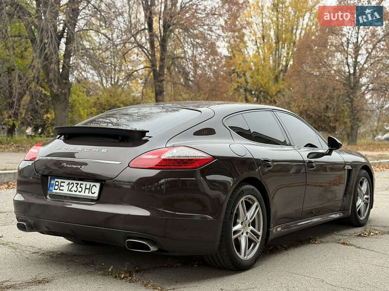 Фастбэк Porsche Panamera 2012 в Черкассах фото 10 Фастбэк Porsche Panamera 2012 в Черкассах