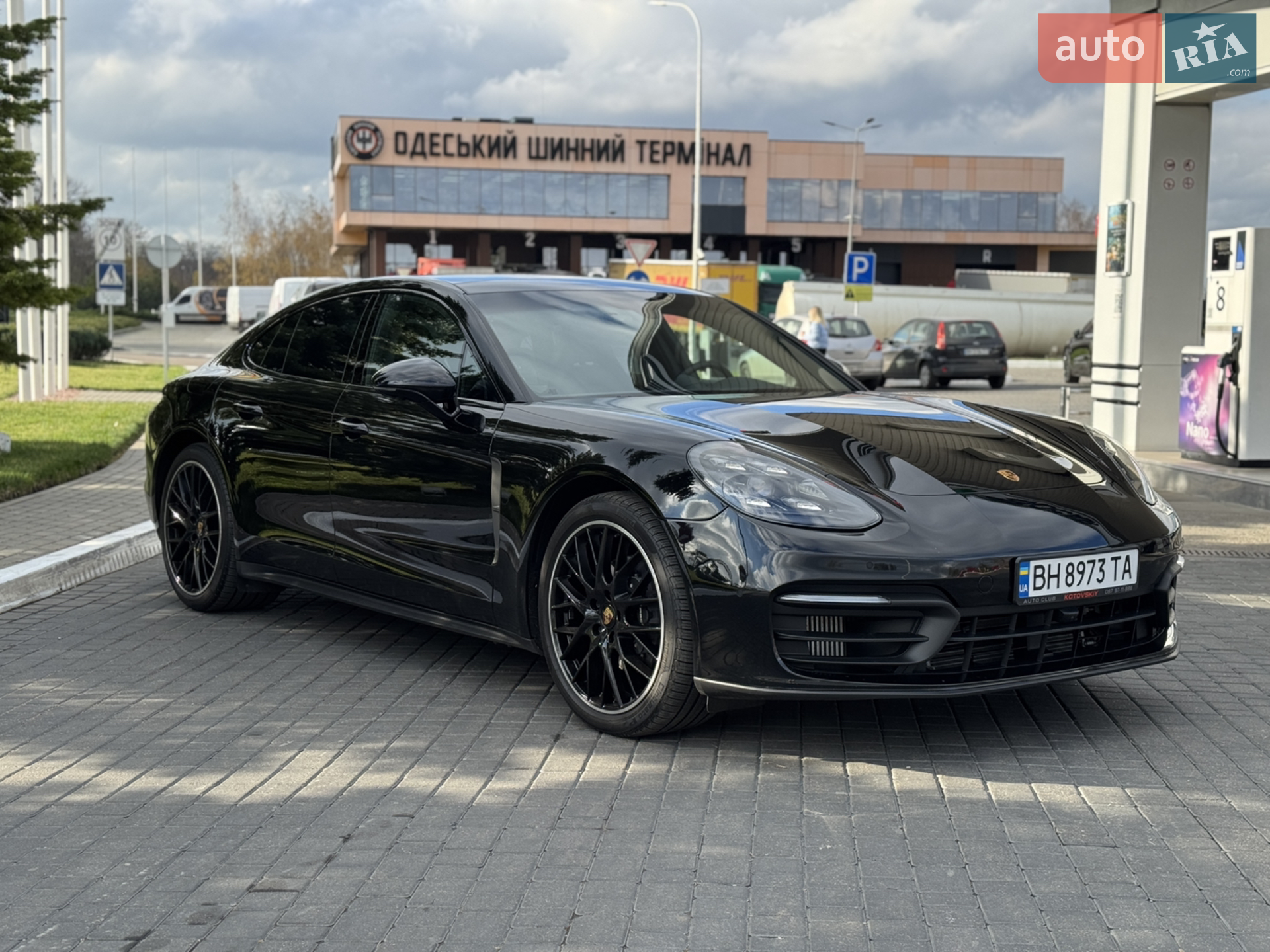 2022 Porsche Panamera - мініатюра 2