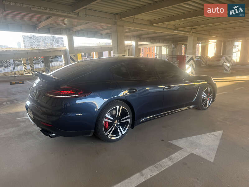 Фастбек Porsche Panamera 2013 в Києві фото 26 Фастбек Porsche Panamera 2013 в Києві