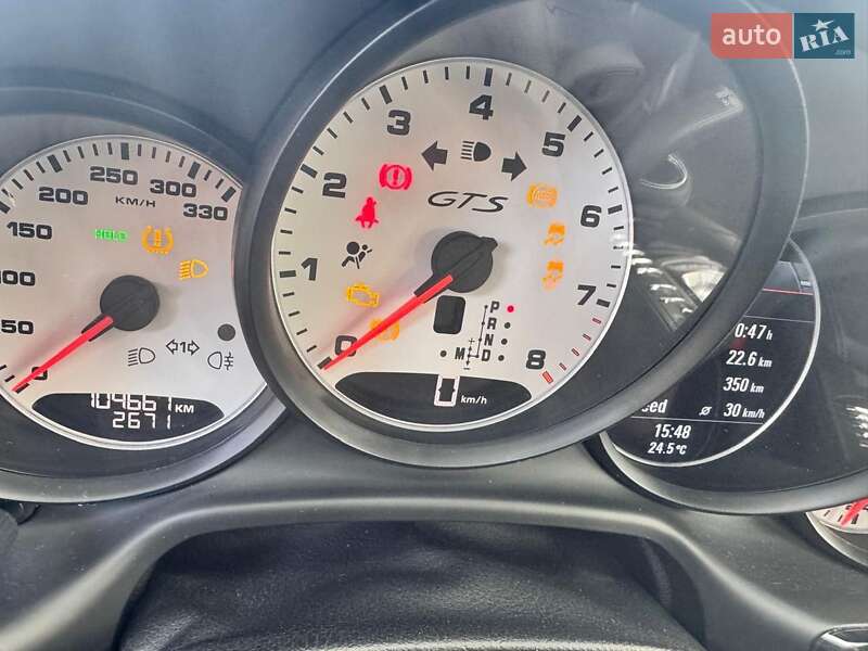 Фастбэк Porsche Panamera 2012 в Черновцах