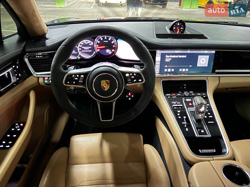 Фастбек Porsche Panamera 2018 в Хмельницькому