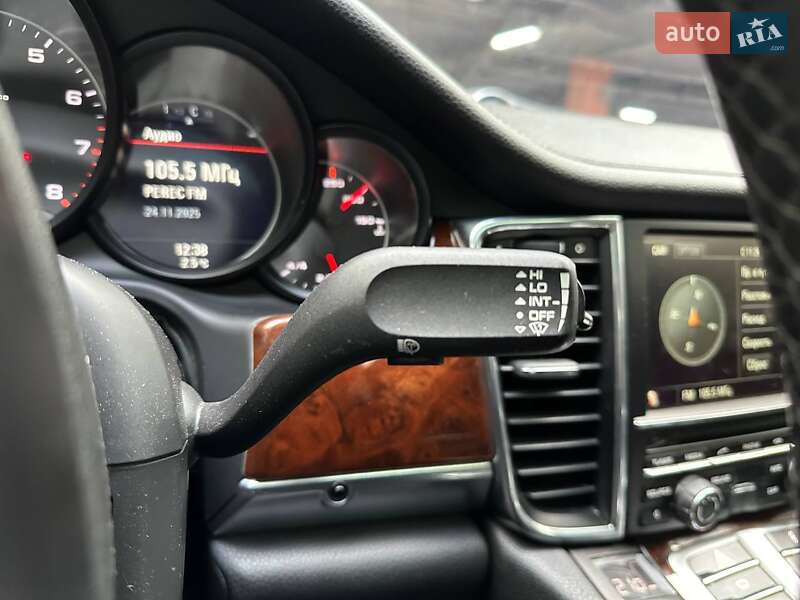 Фастбэк Porsche Panamera 2012 в Киеве