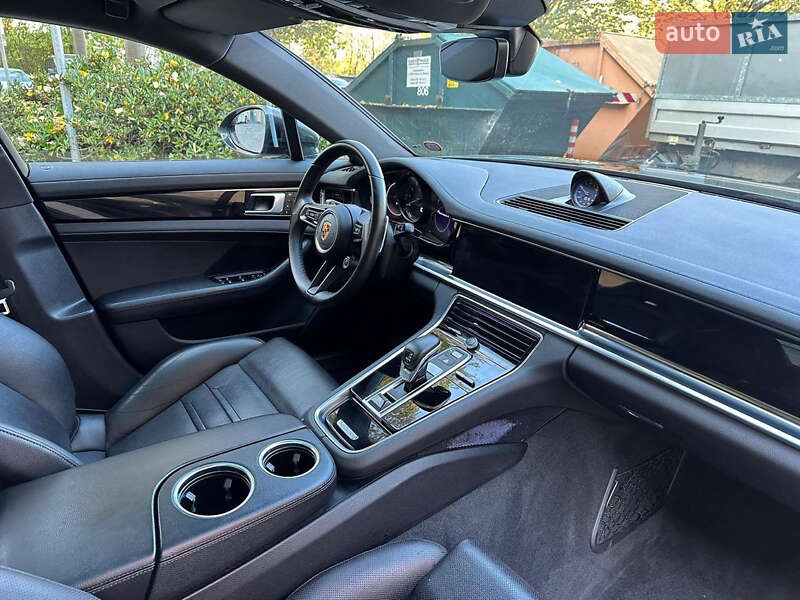 Фастбэк Porsche Panamera 2021 в Хмельницком