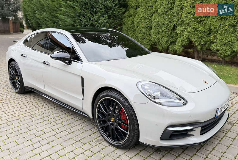 Фастбек Porsche Panamera 2017 в Одесі фото 9 Фастбек Porsche Panamera 2017 в Одесі