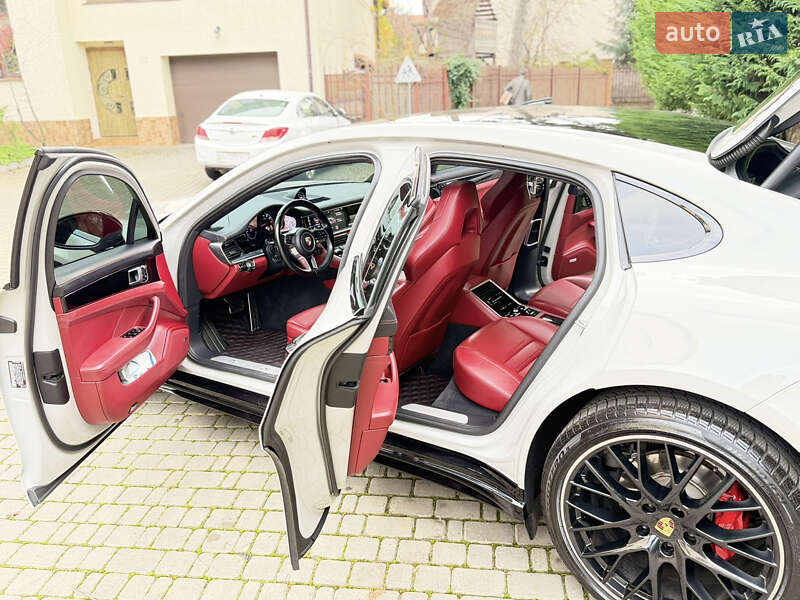Фастбек Porsche Panamera 2017 в Одесі фото 20 Фастбек Porsche Panamera 2017 в Одесі