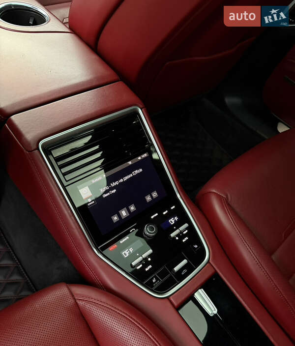 Фастбек Porsche Panamera 2017 в Одесі фото 25 Фастбек Porsche Panamera 2017 в Одесі