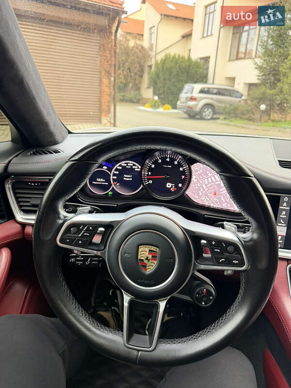Фастбек Porsche Panamera 2017 в Одесі фото 29 Фастбек Porsche Panamera 2017 в Одесі
