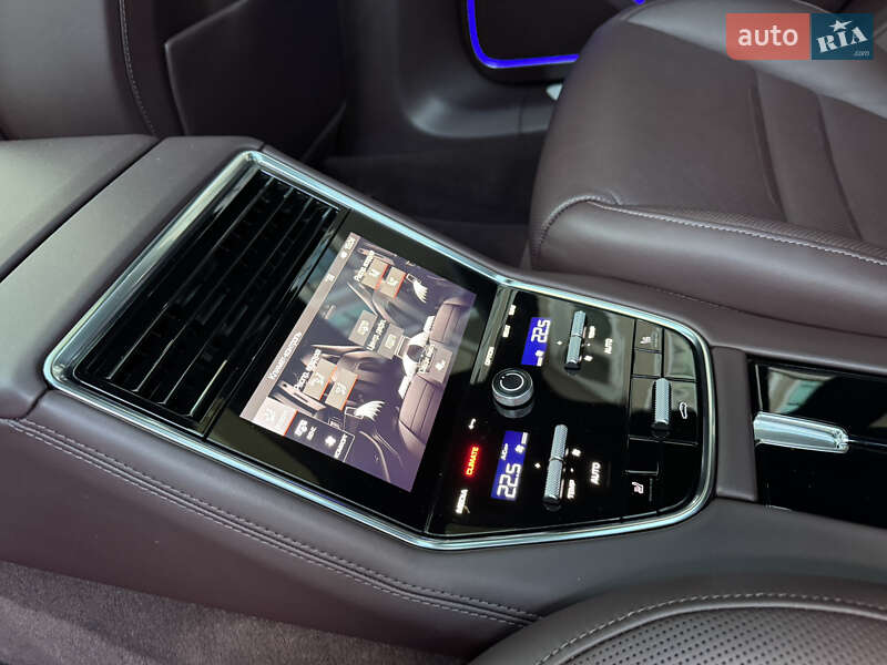 Фастбек Porsche Panamera 2020 в Києві