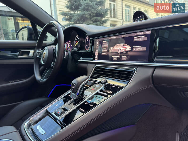 Фастбек Porsche Panamera 2020 в Києві