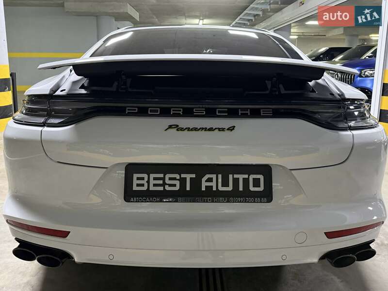 Фастбэк Porsche Panamera 2023 в Киеве фото 13 Фастбэк Porsche Panamera 2023 в Киеве