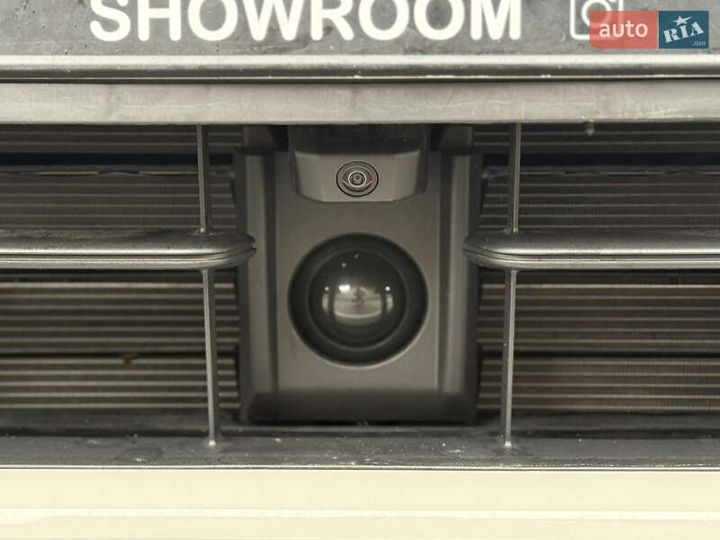 Фастбэк Porsche Panamera 2024 в Киеве