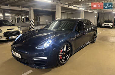 Фастбэк Porsche Panamera 2013 в Киеве