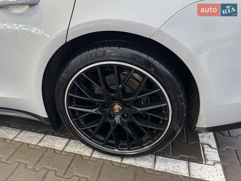 Універсал Porsche Panamera 2022 в Києві фото 14 Універсал Porsche Panamera 2022 в Києві