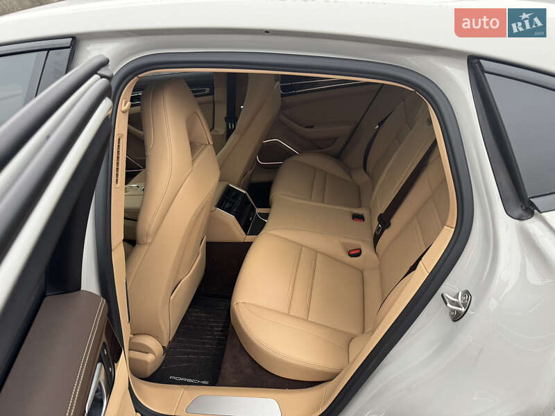 Універсал Porsche Panamera 2022 в Києві фото 23 Універсал Porsche Panamera 2022 в Києві