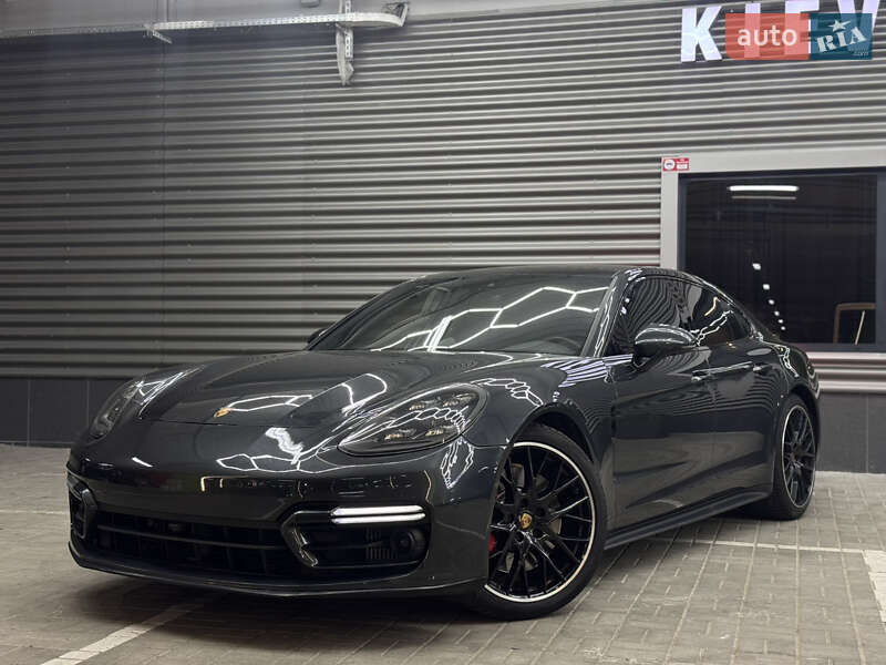 Фастбек Porsche Panamera 2023 в Києві