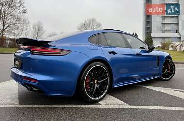 Фастбэк Porsche Panamera 2018 в Киеве