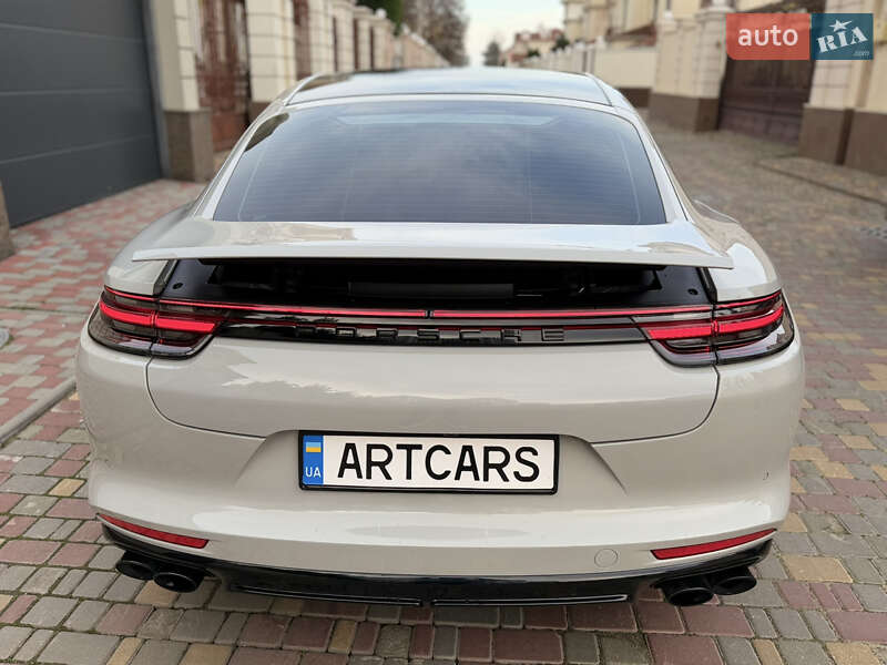 Фастбек Porsche Panamera 2017 в Одесі