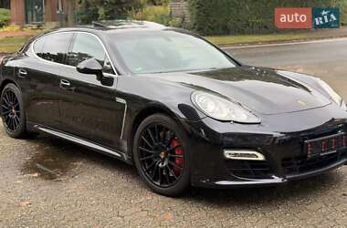 Фастбэк Porsche Panamera 2011 в Киеве