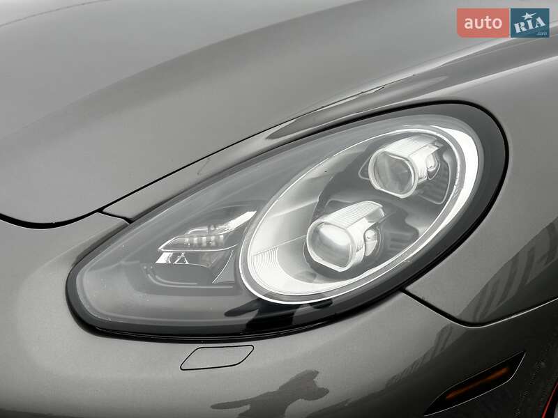 Фастбэк Porsche Panamera 2013 в Львове фото 5 Фастбэк Porsche Panamera 2013 в Львове