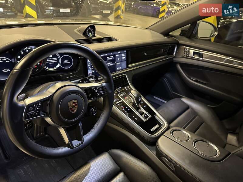 Фастбэк Porsche Panamera 2019 в Киеве фото 4 Фастбэк Porsche Panamera 2019 в Киеве