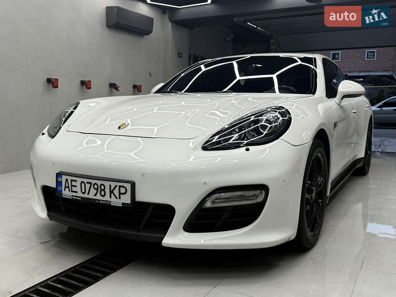 Фастбэк Porsche Panamera 2012 в Днепре фото 7 Фастбэк Porsche Panamera 2012 в Днепре