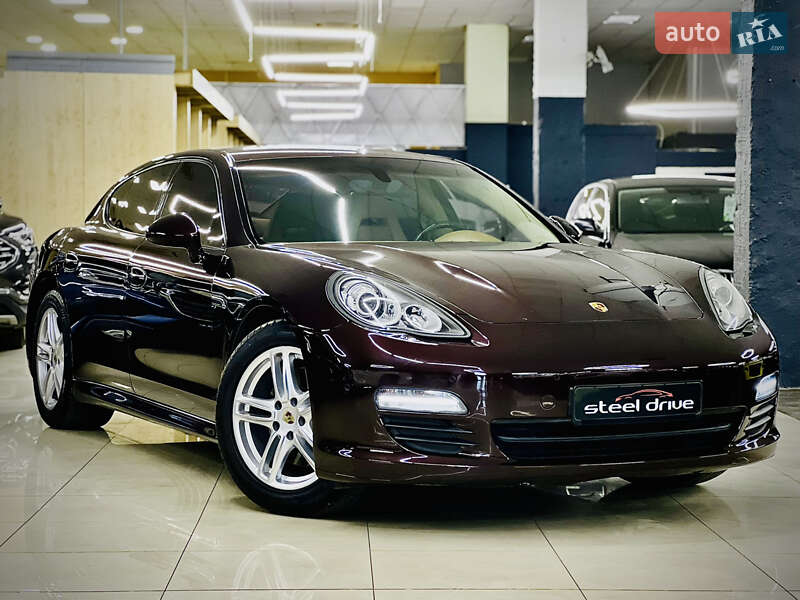 Фастбэк Porsche Panamera 2012 в Николаеве фото 3 Фастбэк Porsche Panamera 2012 в Николаеве