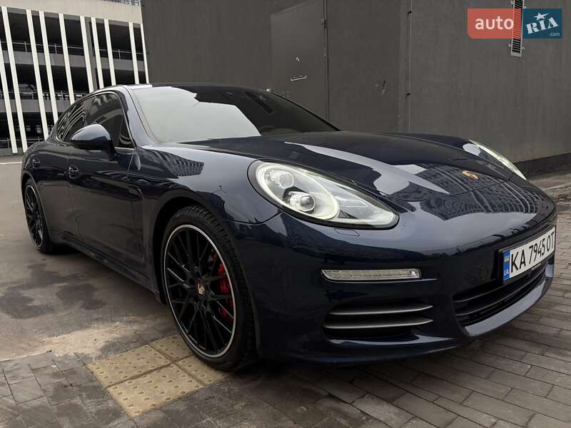 Porsche Panamera 2013 Porsche Panamera 2013