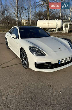 Фастбэк Porsche Panamera 2016 в Киеве