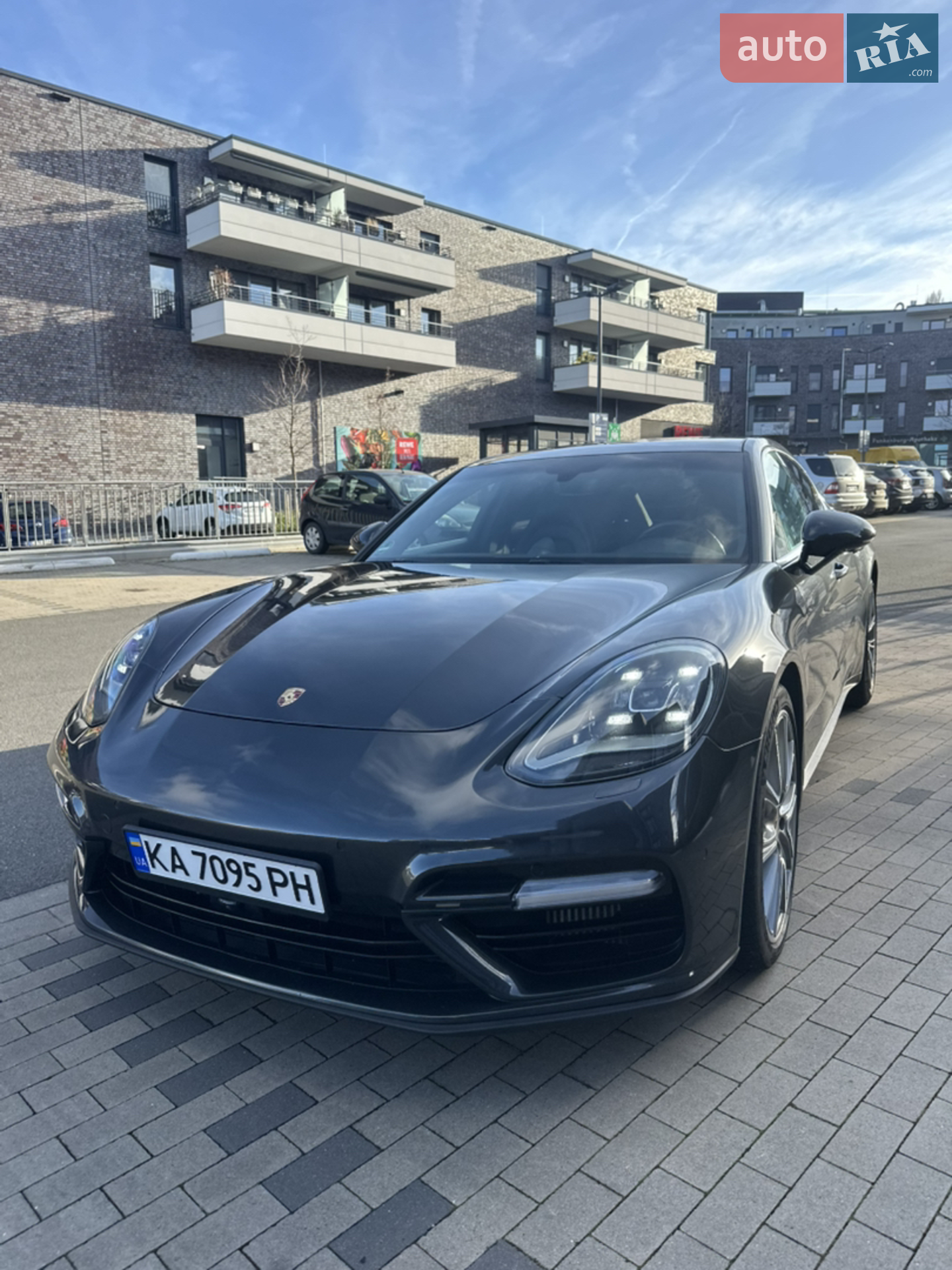 2017 Porsche Panamera - мініатюра 12