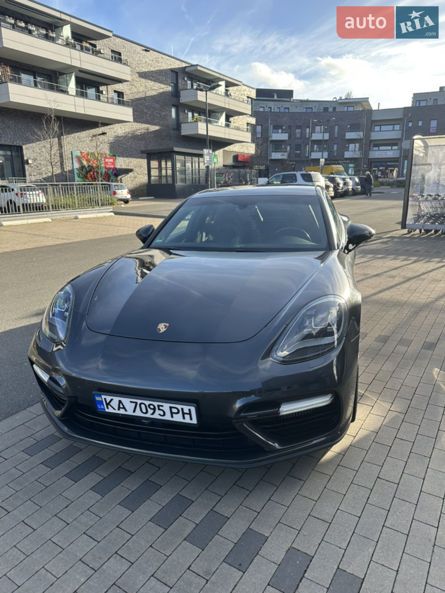 2017 Porsche Panamera - мініатюра 17