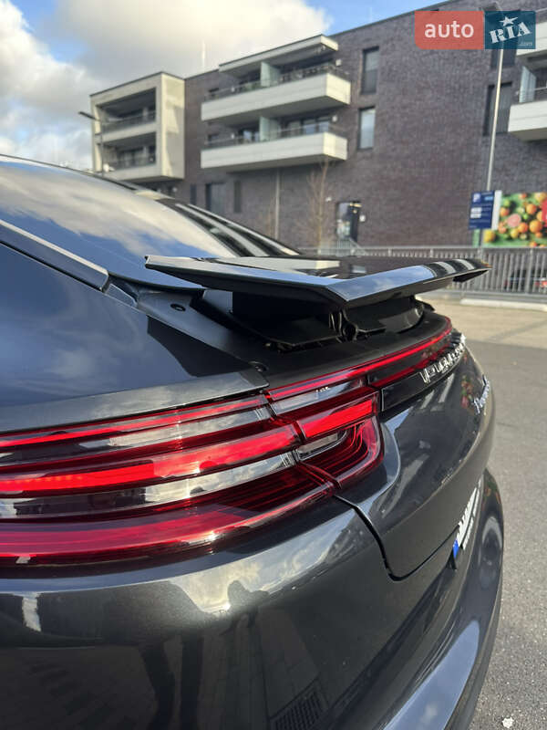 Фастбэк Porsche Panamera 2017 в Львове