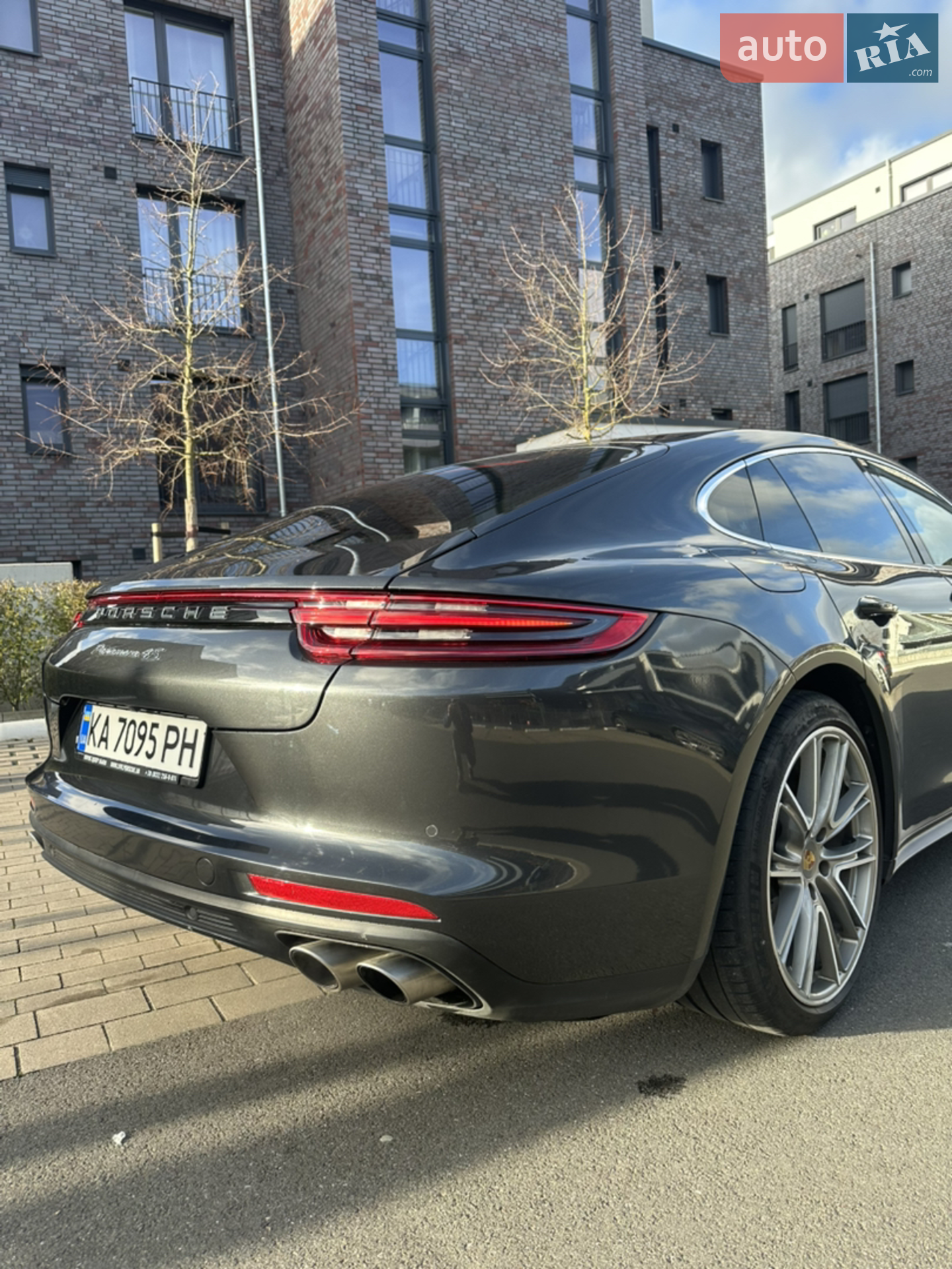2017 Porsche Panamera - мініатюра 34