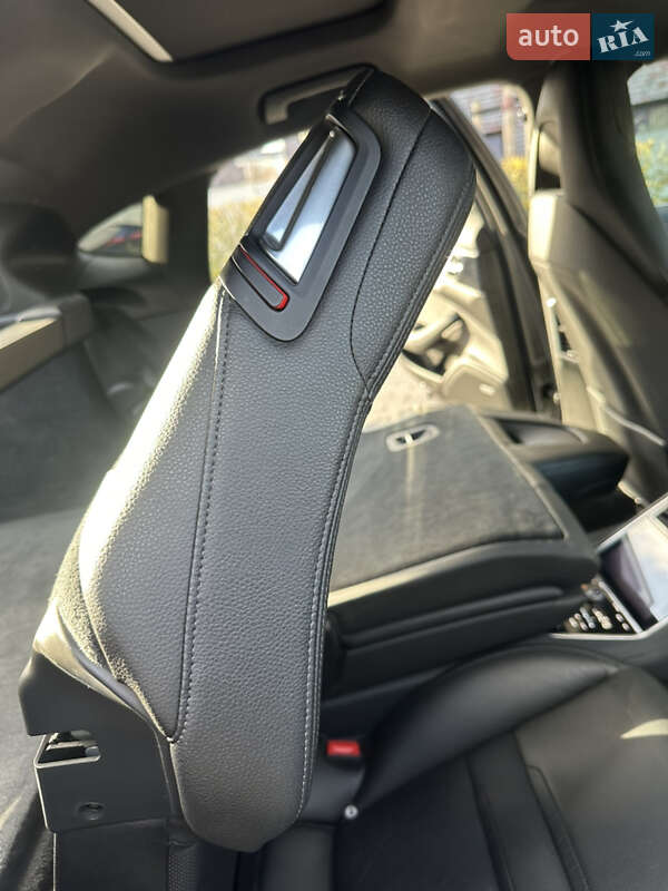 Фастбэк Porsche Panamera 2017 в Львове