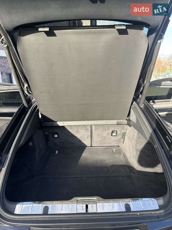 Фастбэк Porsche Panamera 2017 в Львове