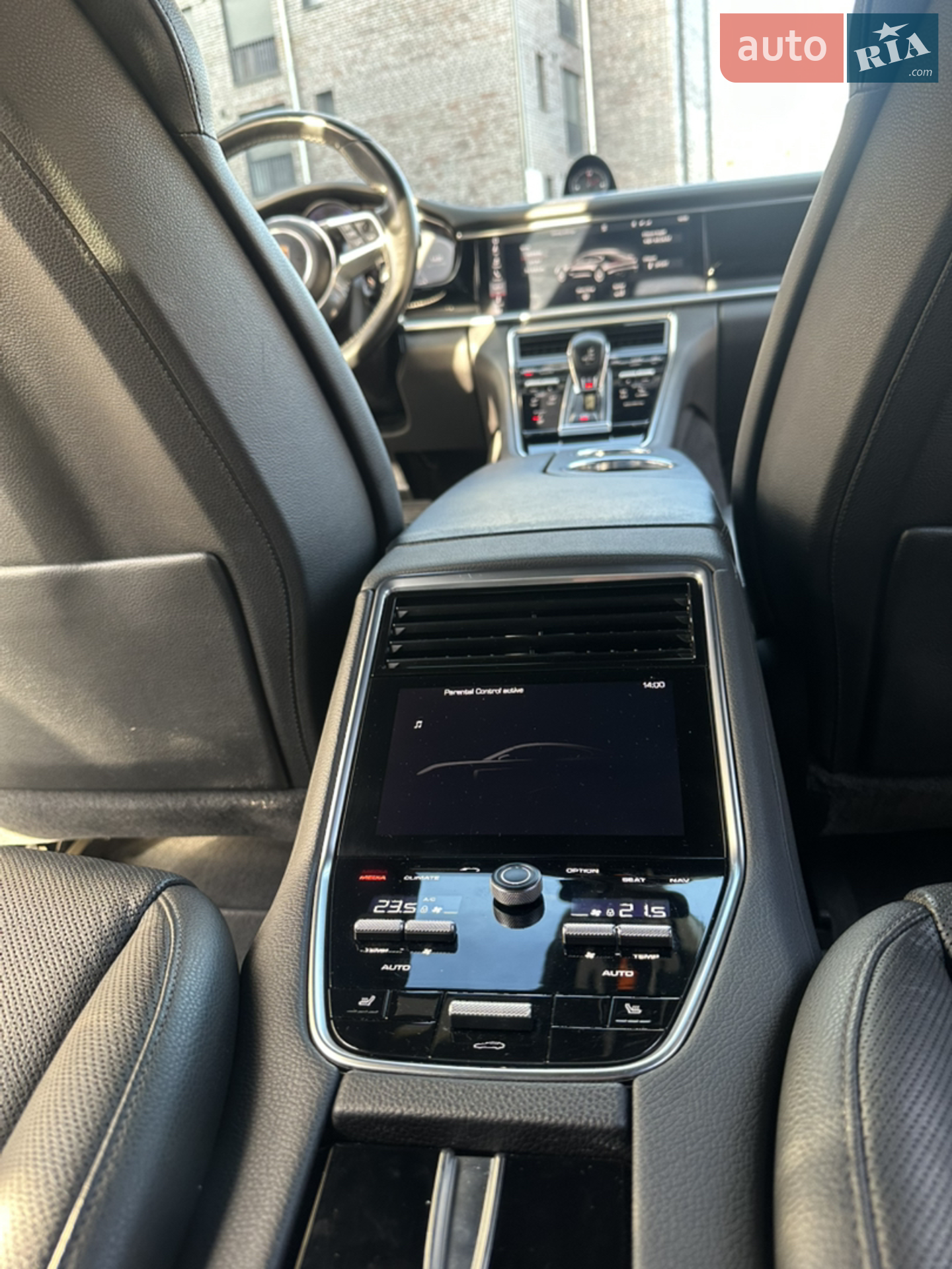 2017 Porsche Panamera - мініатюра 104