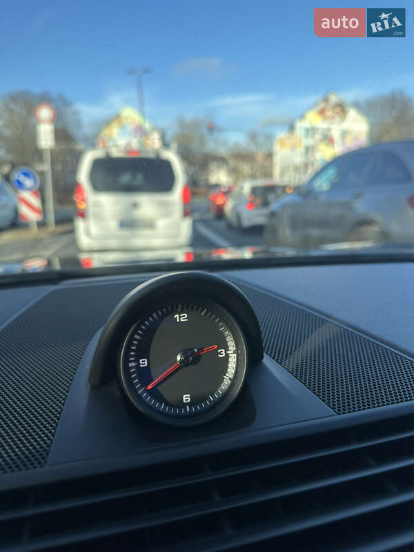 Фастбэк Porsche Panamera 2017 в Львове