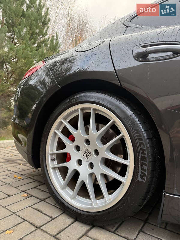 Фастбэк Porsche Panamera 2009 в Киеве фото 3 Фастбэк Porsche Panamera 2009 в Киеве